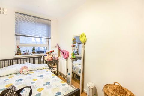 3 bedroom apartment to rent, Hendre Road, London, SE1