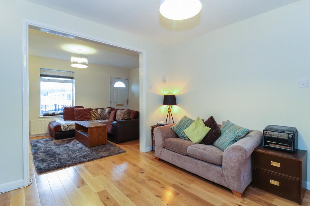 Primrose Hill, Kings Langley, Herts, WD4 2 bed terraced house for sale £399,000