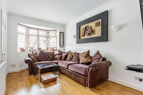 153 Hayes Chase, West Wickham, BR4 0JD