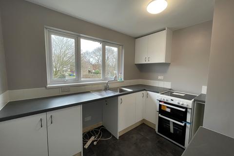 1 bedroom flat to rent, Rowan Drive, Poole BH17