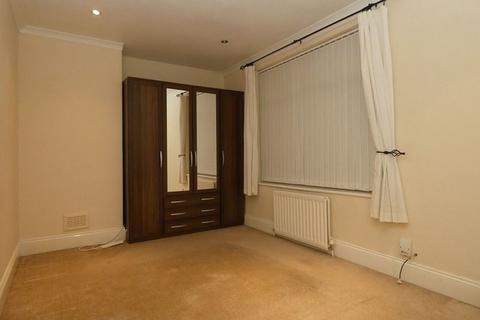 2 bedroom semi-detached house to rent - Manor Gardens, Wardley, Gateshead, Tyne and Wear, NE10 8TD