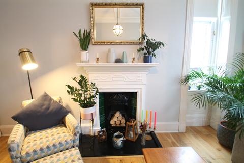 105 Clarence Drive, Glasgow, G12 9RW