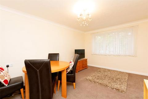 1 bedroom apartment for sale - Clockhouse Road, Farnborough, Hampshire, GU14