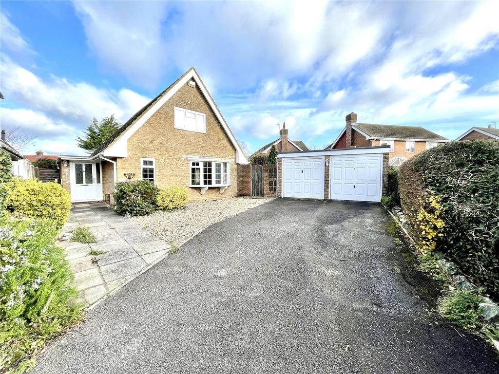 Goodwood Close, Willingdon... 3 bed detached house £495,000