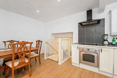 4 Glenartney, Houston, Johnstone, PA6 7EQ