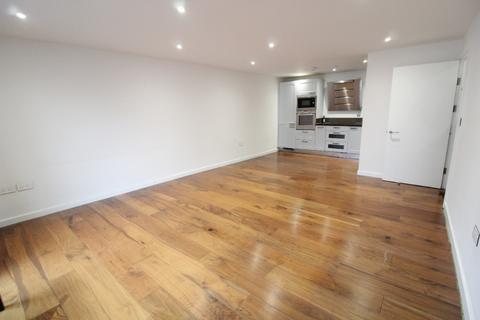 2 bedroom flat to rent, West Street