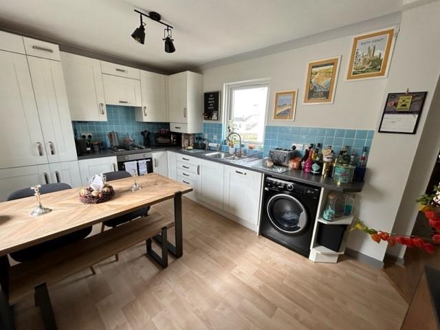 Chandlers Court, Instow, Devon, EX39 4RN 3 bed apartment to rent - £995 ...