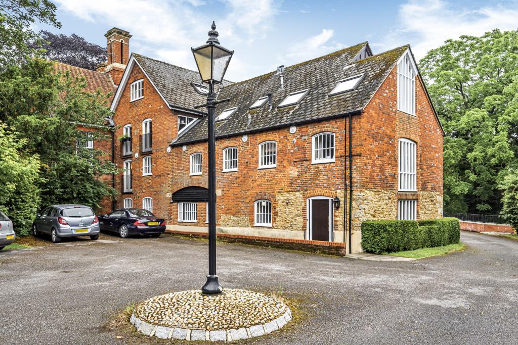St. Helens Wharf, Abingdon, OX14 2 bed apartment £1,200 pcm (£277 pw)