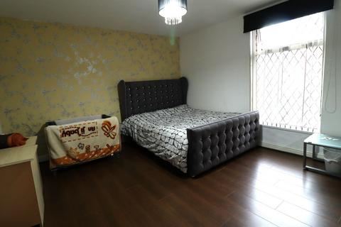 38 Boland Street, Blackburn, BB1 6LL