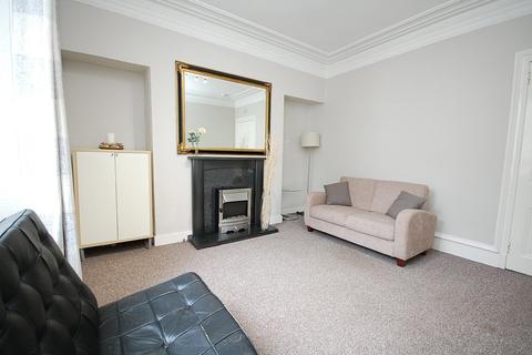 2 bedroom flat to rent, Urquhart Road, City Centre, Aberdeen, AB24