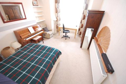 3 bedroom flat to rent, Bedford Place, City Centre, Aberdeen, Aberdeen, AB24