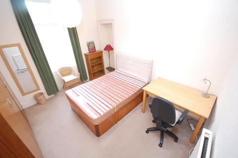 3 bedroom flat to rent, Bedford Place, City Centre, Aberdeen, Aberdeen, AB24