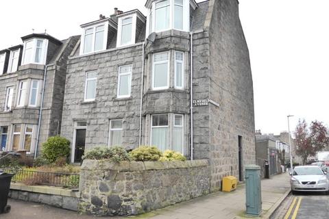 3 bedroom flat to rent, Bedford Place, City Centre, Aberdeen, AB24