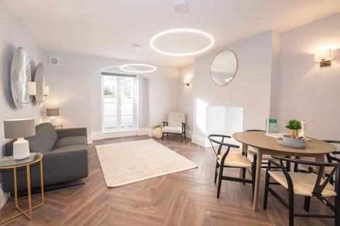 2 bedroom apartment for sale - The Fairlights, 4 Church Grove, Hampton Wick, Surrey