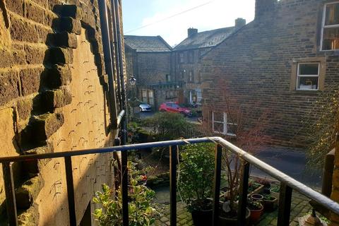 2 Platt Lane, Dobcross, Oldham, OL3 5AD