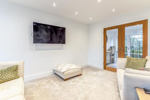 39 Manor Close, Sherston, Malmesbury, SN16 0NS