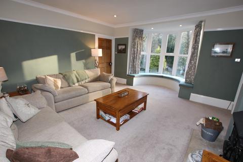 4 bedroom detached house for sale - Wakefield Road, Scissett, Huddersfield