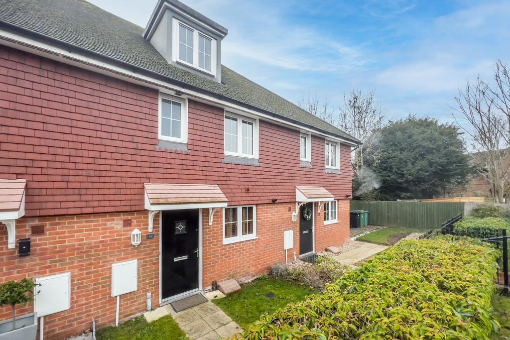 Duckworth Drive, Ashtead 4 bed terraced house £625,000