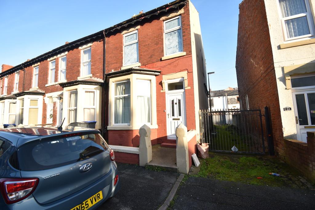 Manchester Road, Blackpool 3 bed end of terrace house £99,950
