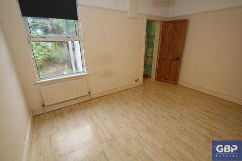 17 Cotleigh Road, Romford, RM7 9AS
