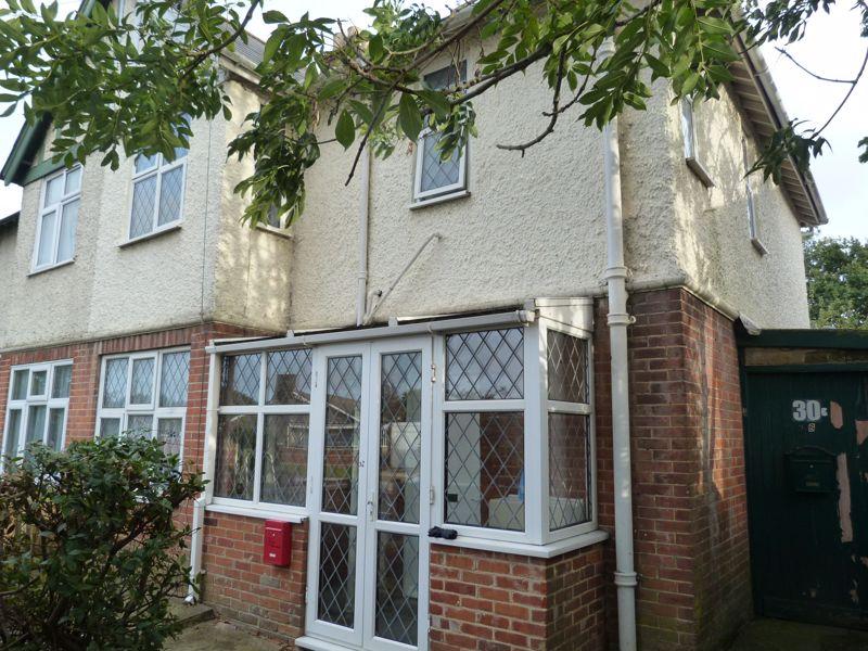 Staplers Road, Newport 1 bed apartment £95,000
