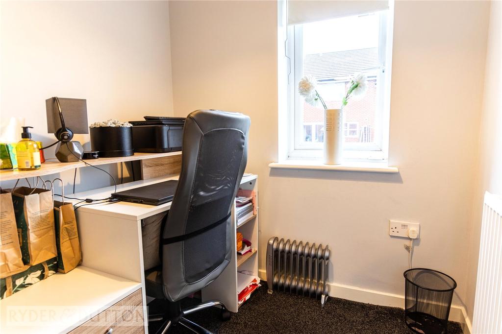 Bedroom/Office