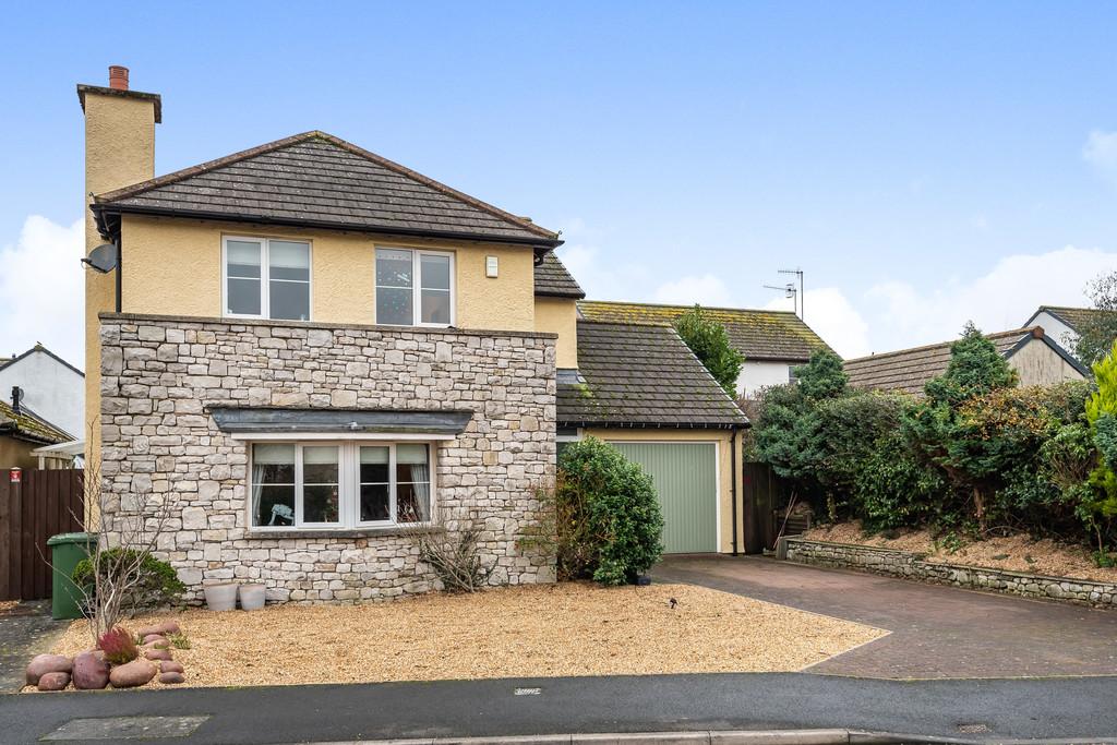 24 Pear Tree Park, Holme, Carnforth, Cumbria, LA6 1PP 4 bed detached