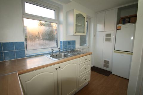 2 bedroom semi-detached house to rent, Fairmead Close, Mapperley, Nottingham, NG3 3EQ