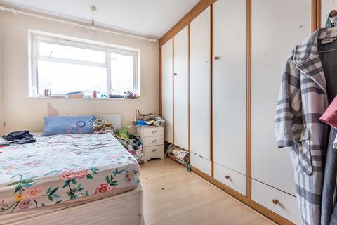 5 Huxbear Street, London, SE4 1EA
