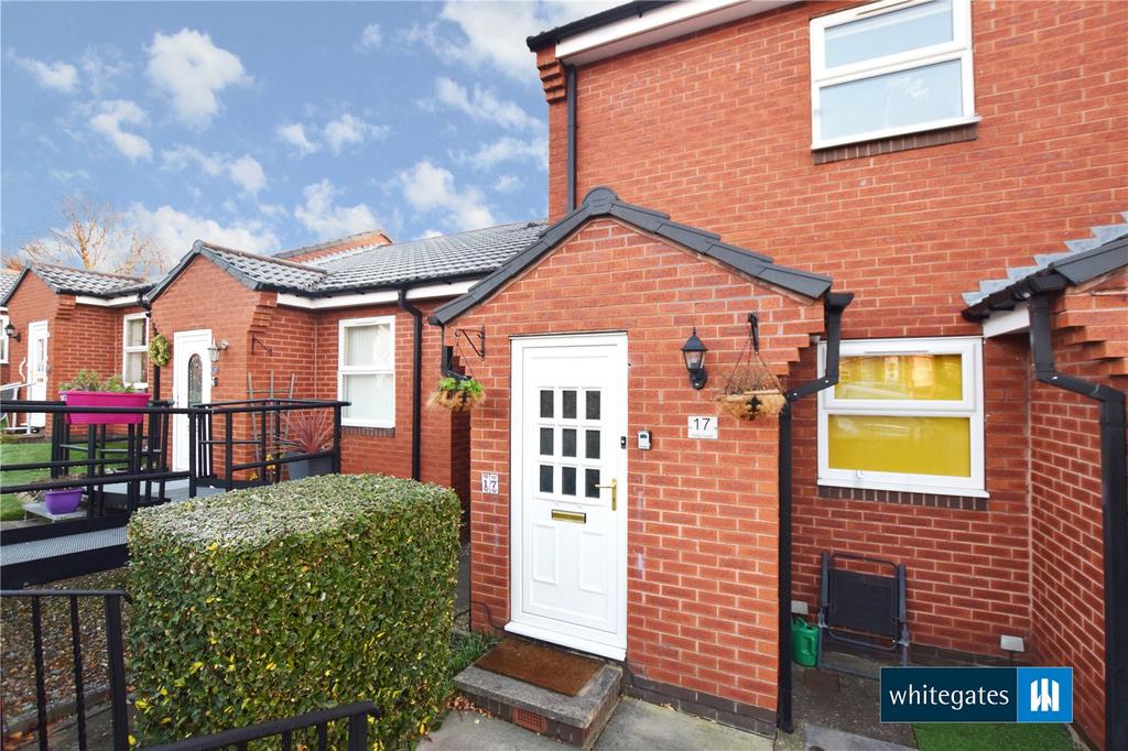 Holly Court, Outwood, Wakefield, WF1 2 bed apartment £130,000