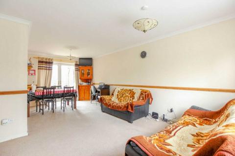 48 De Havilland Close, Hatfield, AL10 0DR