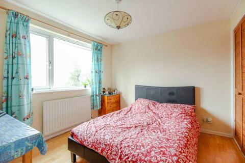 48 De Havilland Close, Hatfield, AL10 0DR