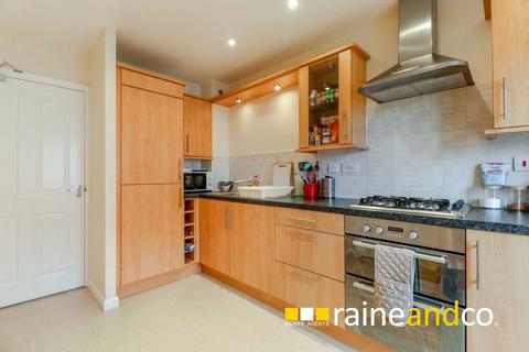 104 Dragon Road, Hatfield, AL10 9NX