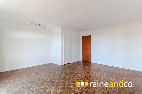 17 Park Close, Hatfield, AL9 5AY