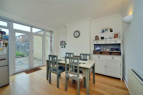 24 Hobart Road, Worcester Park, KT4 8SP