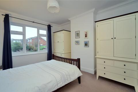 24 Hobart Road, Worcester Park, KT4 8SP
