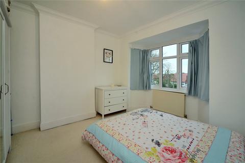 24 Hobart Road, Worcester Park, KT4 8SP