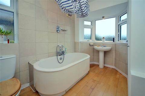 24 Hobart Road, Worcester Park, KT4 8SP
