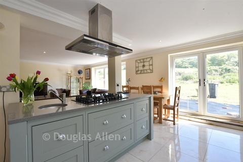 undefined, Mount End, Theydon Mount, Epping, Essex