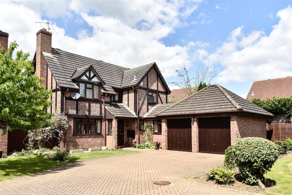 Lowry Close, College Town, Sandhurst... 4 bed detached house £665,000