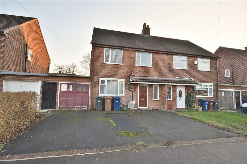 Leadale Road, Leyland 3 bed semidetached house £130,000