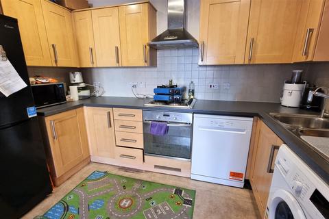 2 bedroom apartment to rent - Holly Street, Luton, Bedfordshire, LU1