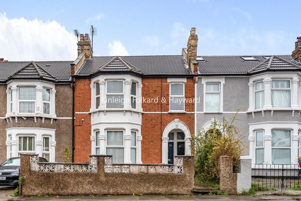 Broadfield Road, Catford 2 bed flat £350,000