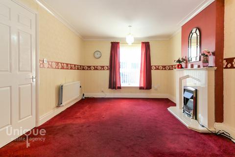 2 bedroom apartment for sale, Elsinore Close,  Fleetwood, FY7