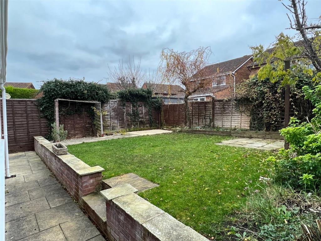 Shackleton Close, Churchdown... 4 bed detached house £400,000