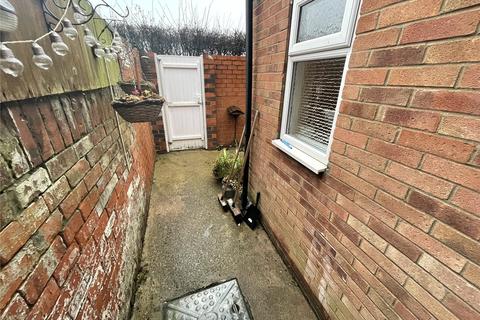 2 bedroom terraced house to rent - Clovelly Avenue, Edgecumbe Street, Hull, East Riding of Yorkshi, HU5