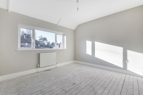 38 Brookside, Collingham, Wetherby, LS22 5AN