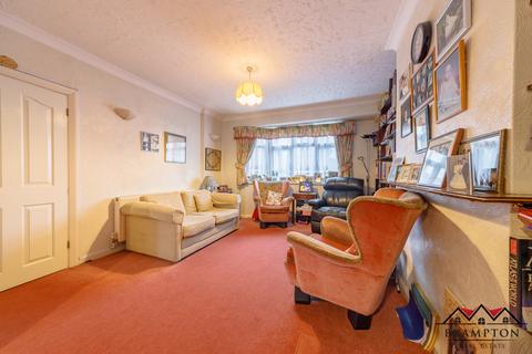 16 Farm Road, Edgware, HA8 9LU