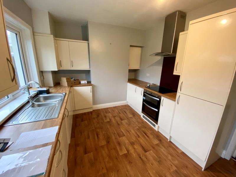 Kings Road, Crossflatts, West... 3 bed terraced house £750 pcm (£173 pw)