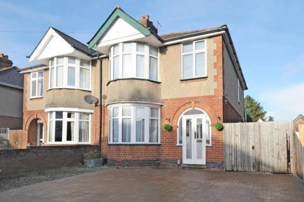 Fern Hill Road, Cowley 3 bed semidetached house £499,000